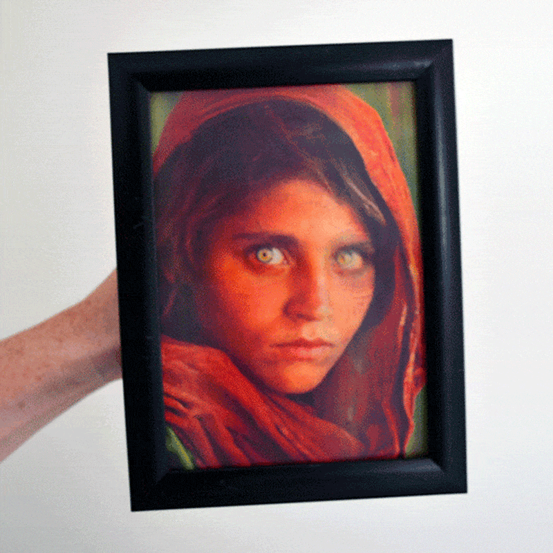 Lenticular Flip Image Gifts | 3D Framed Photo Customization - TwenT3